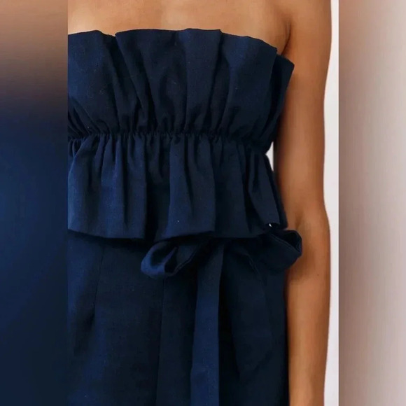 Saints + Secrets Ruffle 100% Linen Strapless Jumpsuit Navy Blue S - Picture 3 of 10